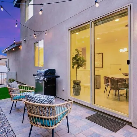 Steps From Pga West, Pool - Gym Villa